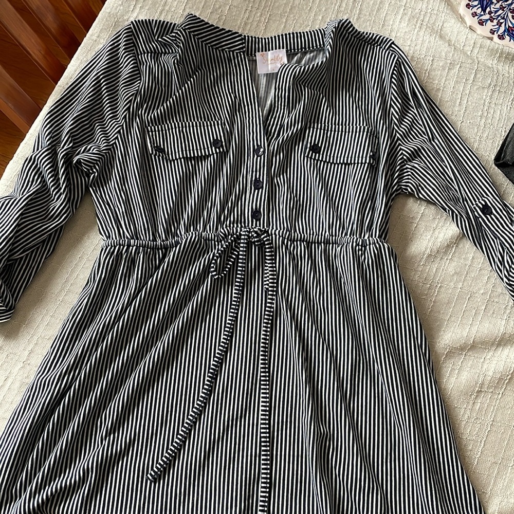 Siren Lily maternity striped dress sleeved
